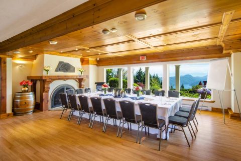 Villa Eyrie Resort Meeting Spaces